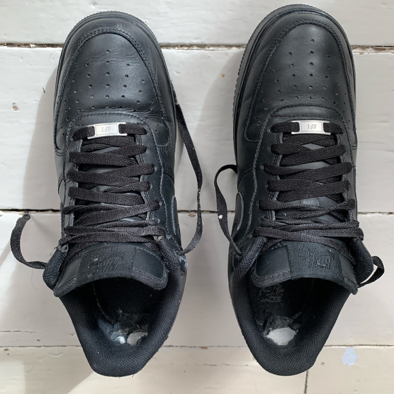 Nike Air Force 1 Black (UK 8.5)
