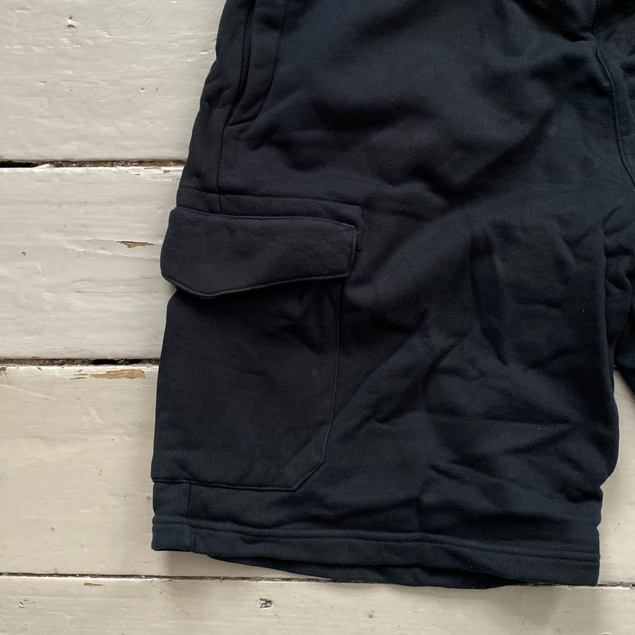 Nike Swoosh Black Cargo Shorts (XL)