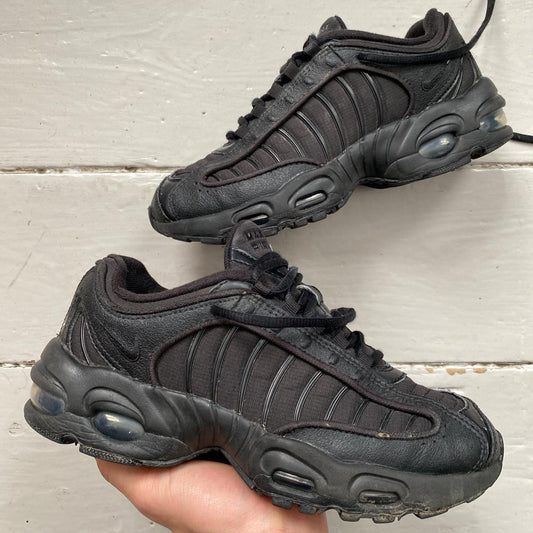 Nike Air Max Tailwind IV Black (UK 5)