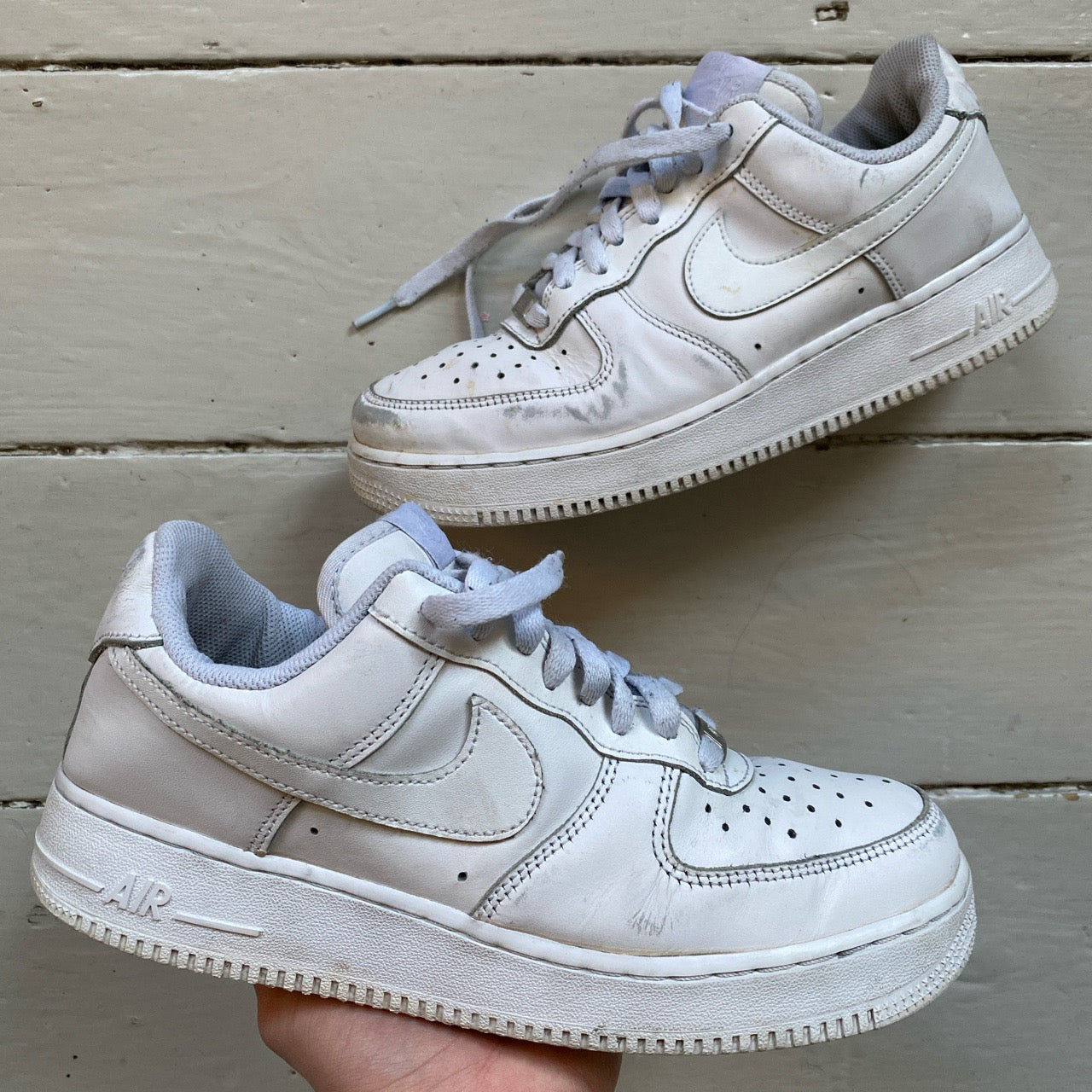 Nike Air Force 1 White (UK 7)