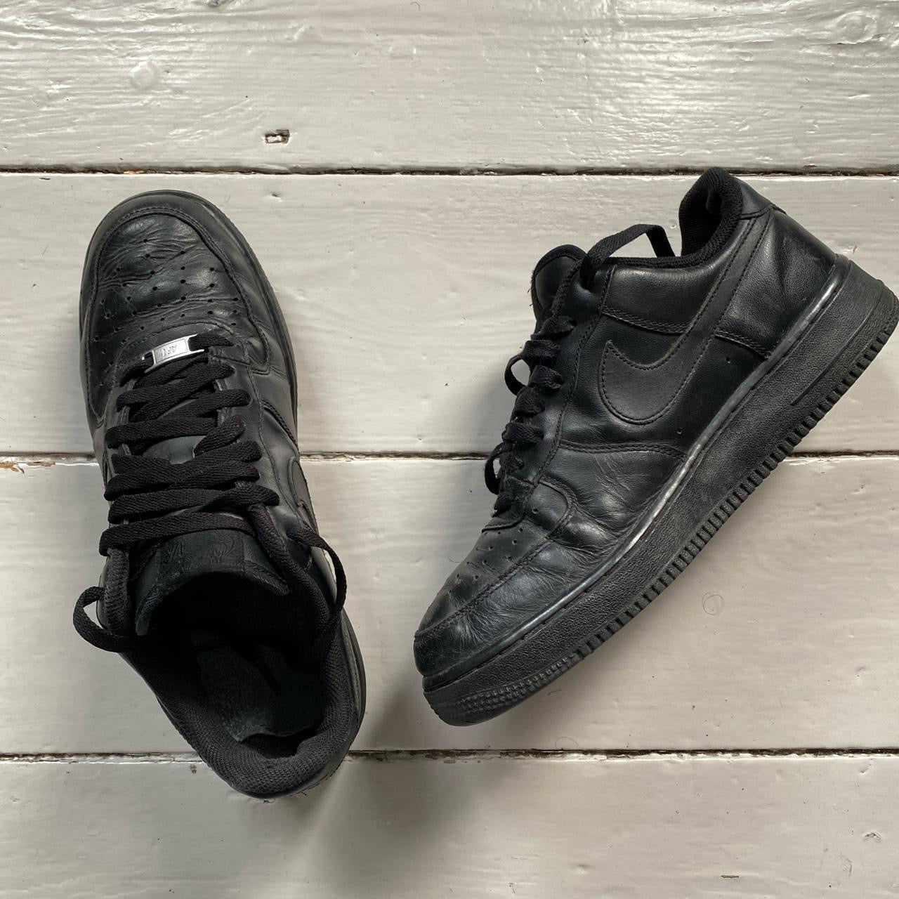 Nike Air Force 1 Black (UK 9)