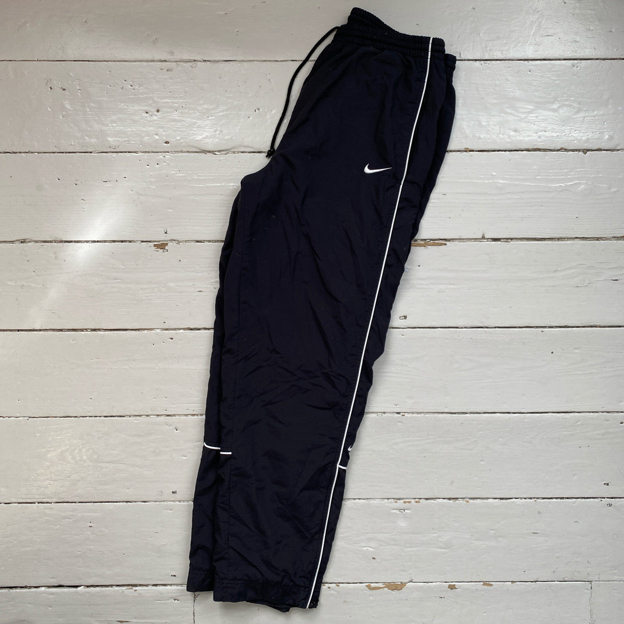 Nike Vintage Swoosh Shell Bottoms (Large)