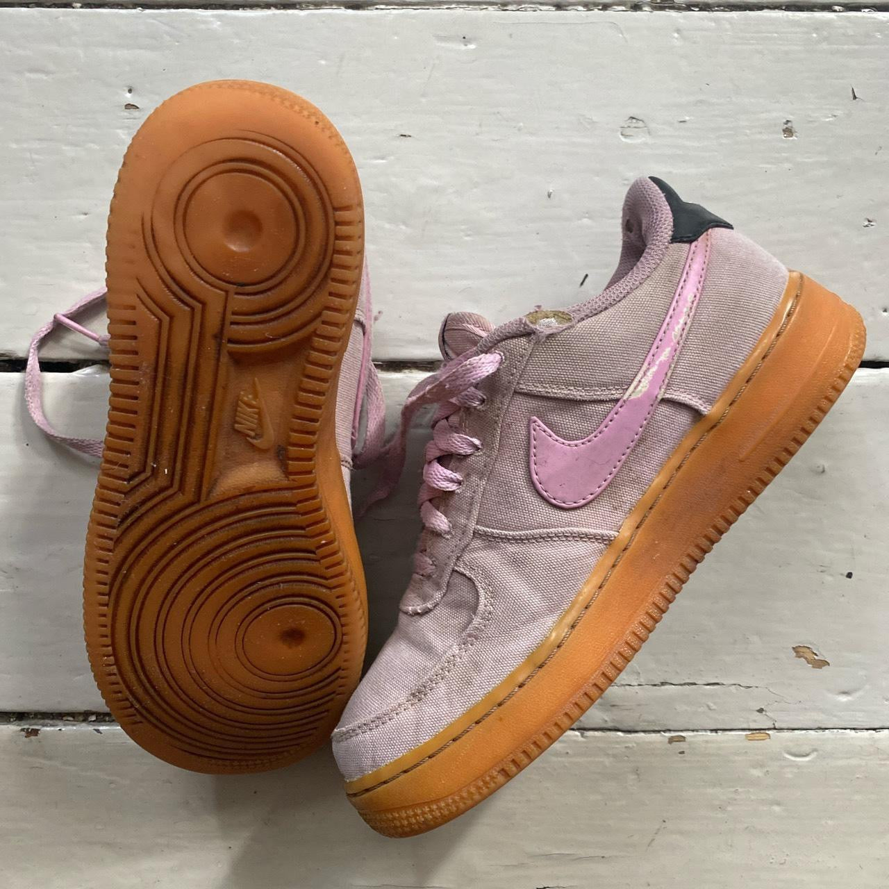 Nike Air Force 1 Pink Gum Sole (UK 6)