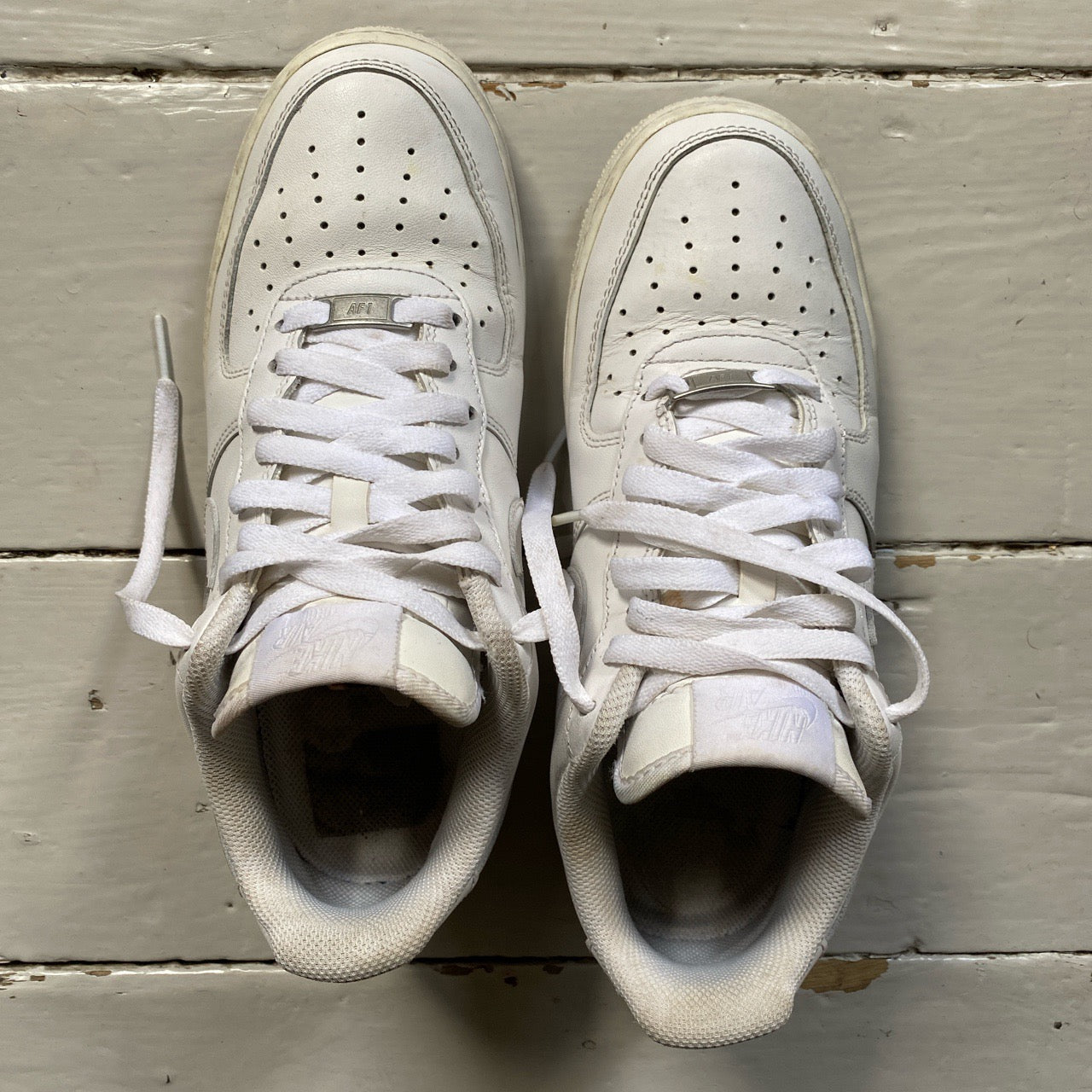 Nike Air Force 1 White (UK 6.5)