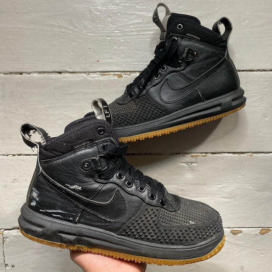 Nike Air Force 1 Watershield (UK 7.5)