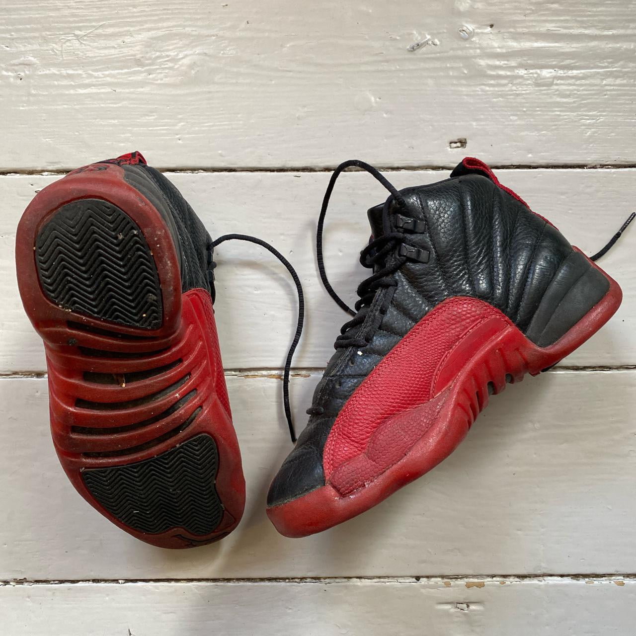 Jordan 12 Flu Game Black and Red (UK 7)