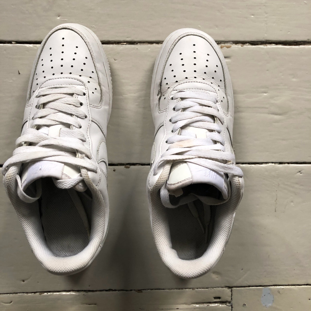 Nike Air Force 1 White (UK 7)