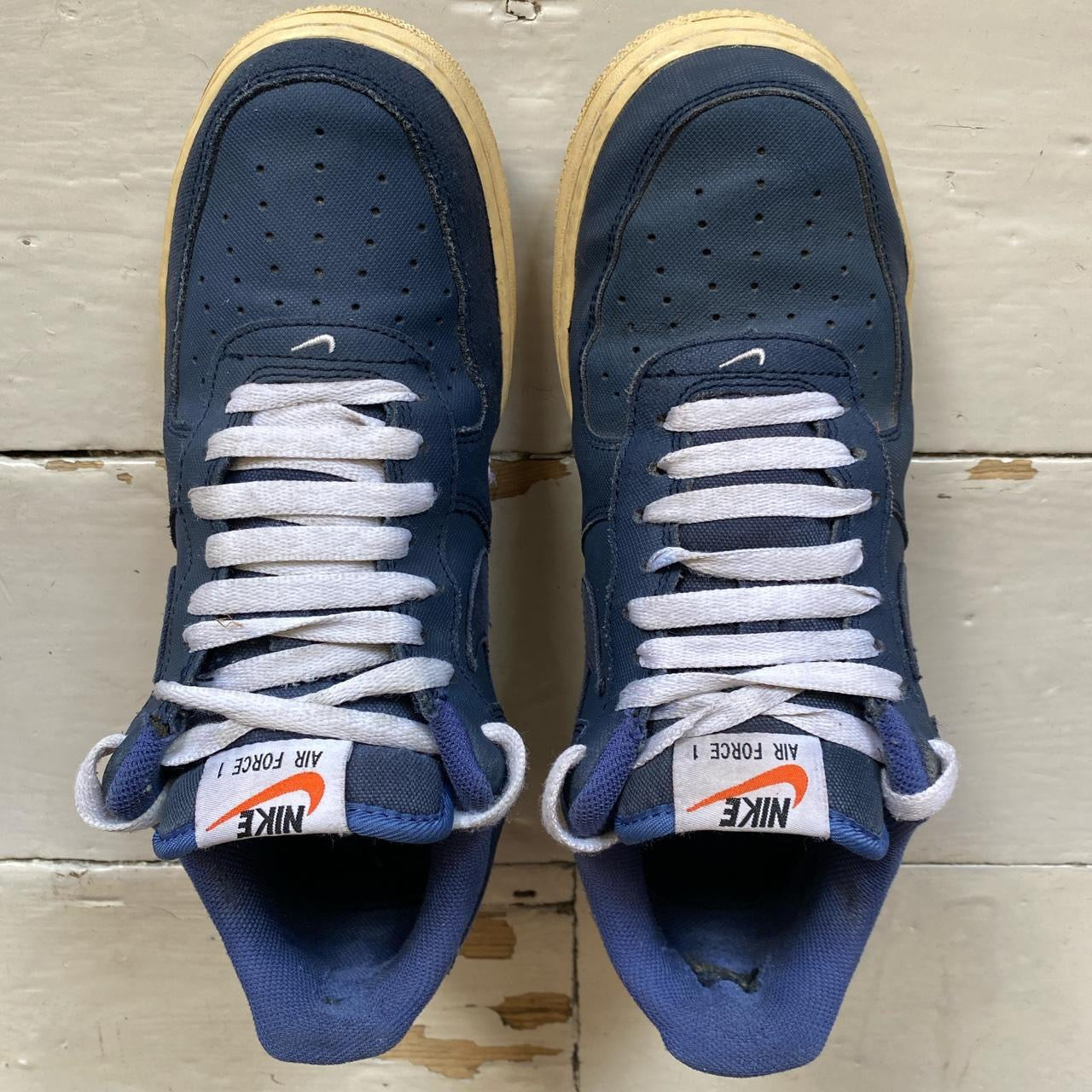 Nike Air Force 1 Navy (UK 8)