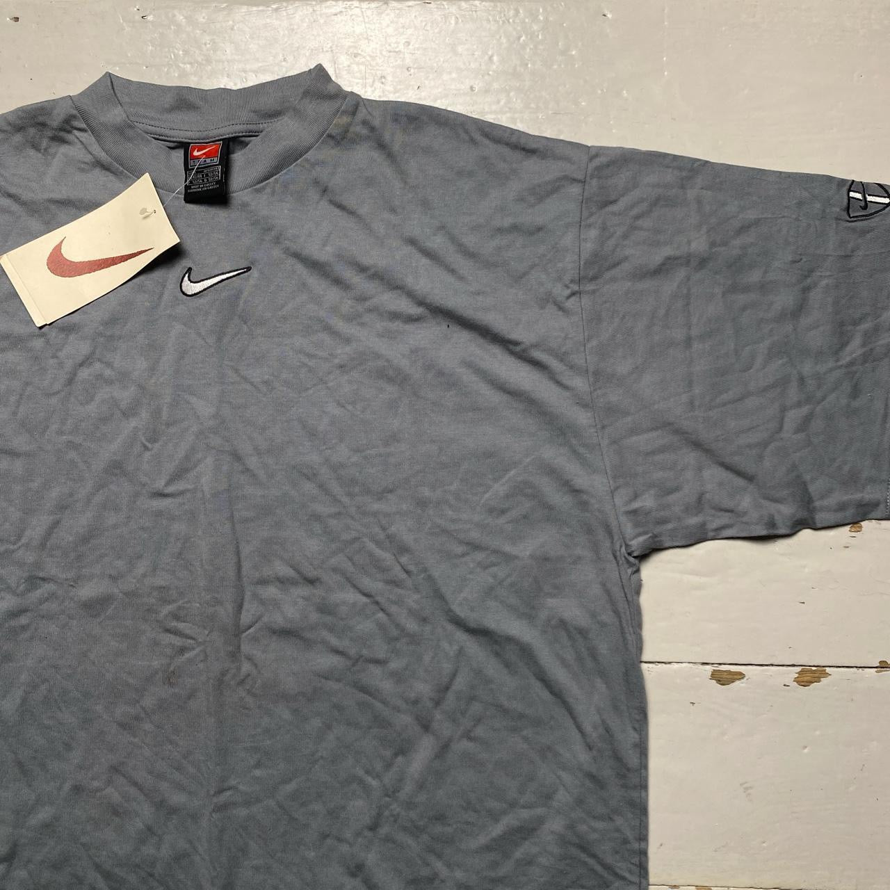 Nike Centre Swoosh 90’s T Shirt (Large)