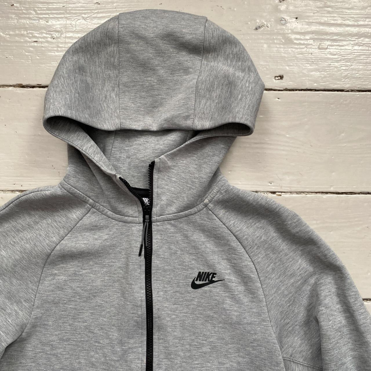 Nike Tech Fleece Grey Hoodie (XS)