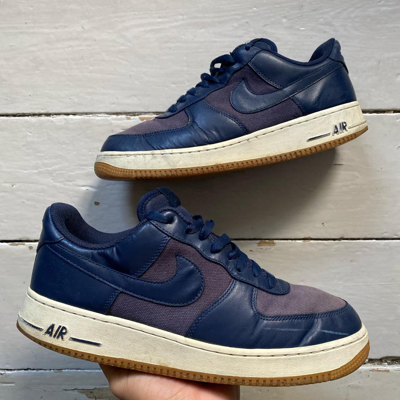 Nike Air Force 1 Navy Gum (UK 9)