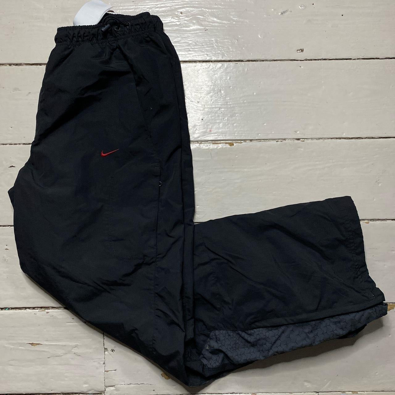 Nike Vintage Black Shell Bottoms (Large)