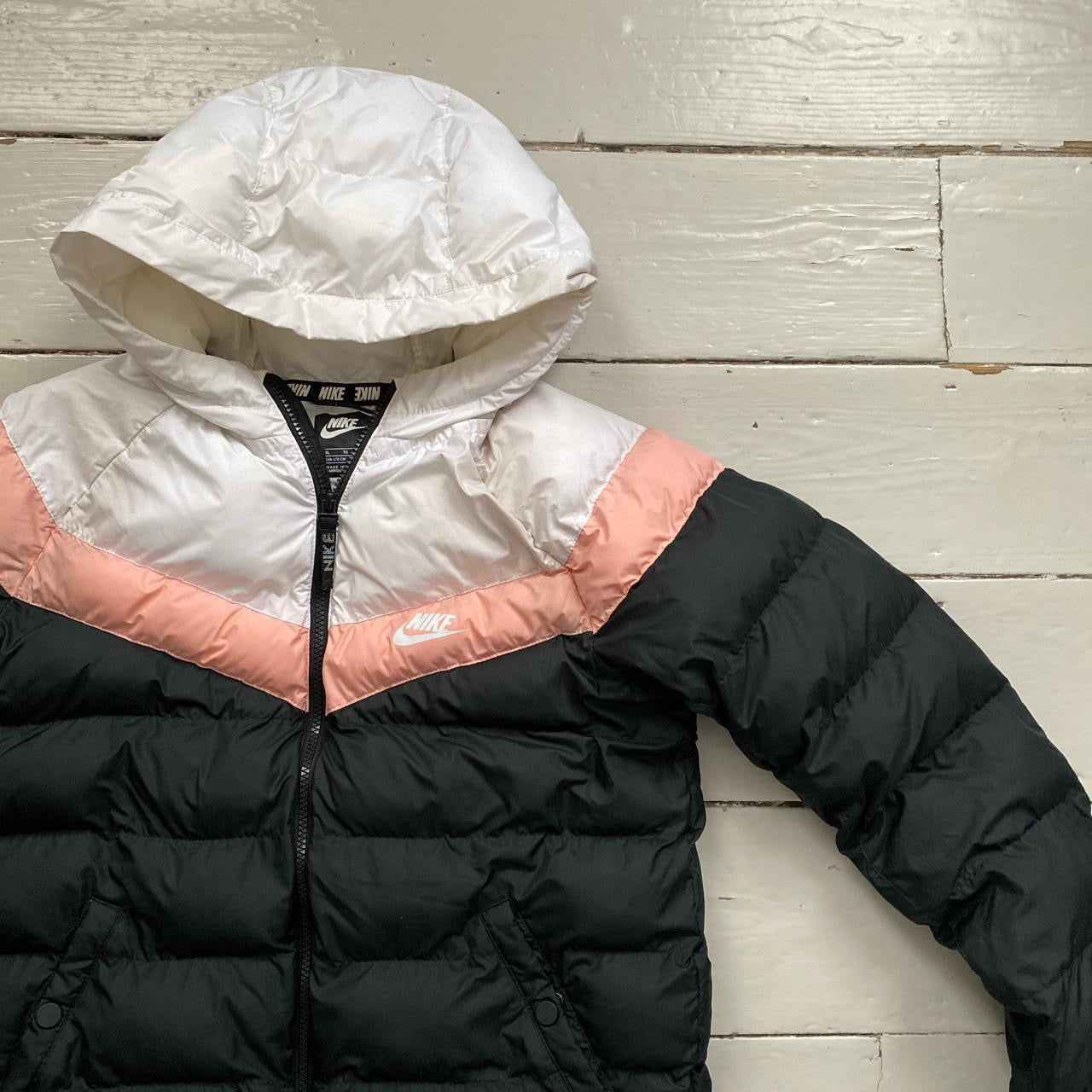 Nike Swoosh Puffer Bubble Coat (Small Womens)