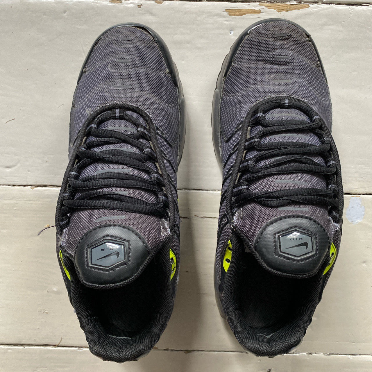 Nike TN Volt Grey (UK 4.5)