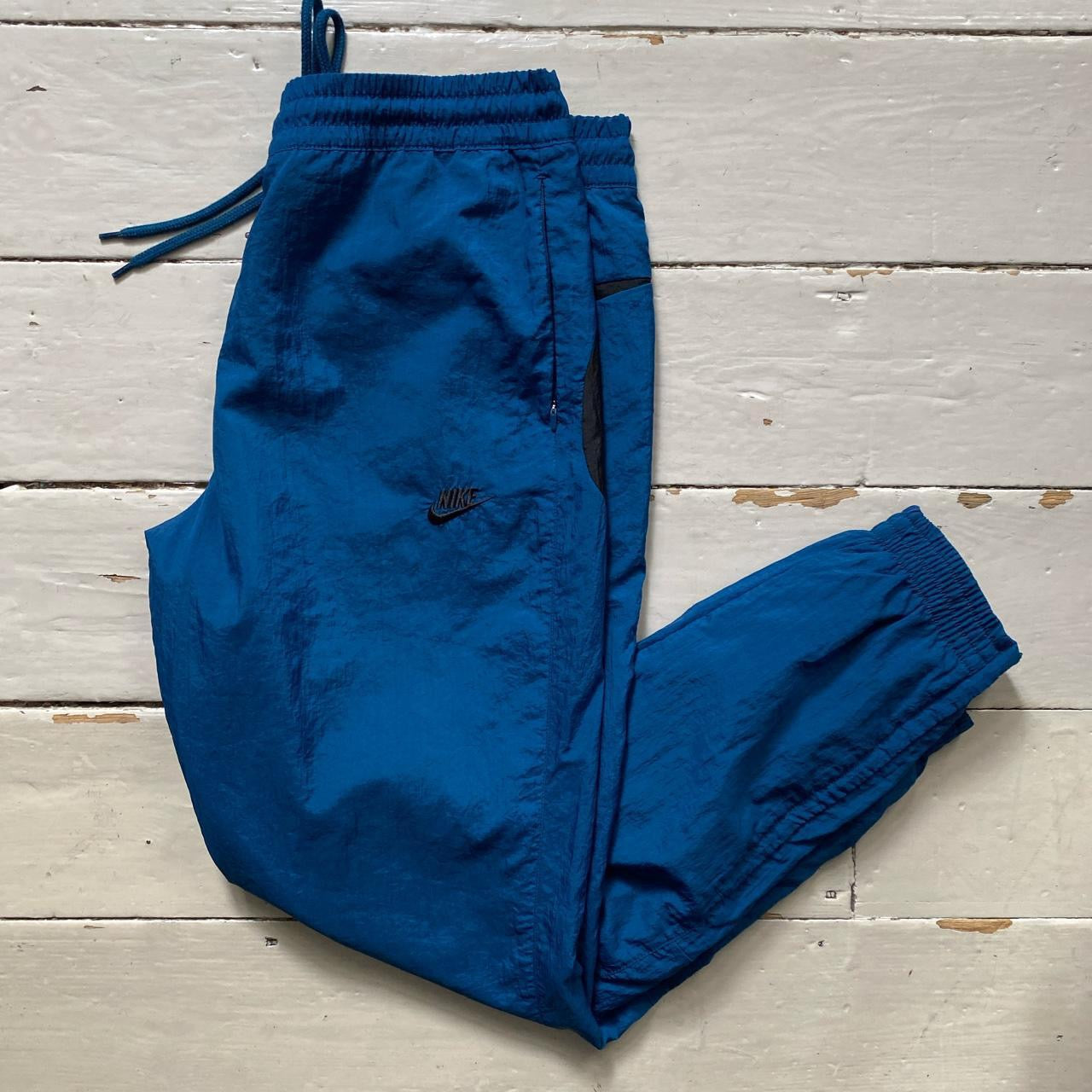 Nike Big Swoosh Shell Bottoms (Large)