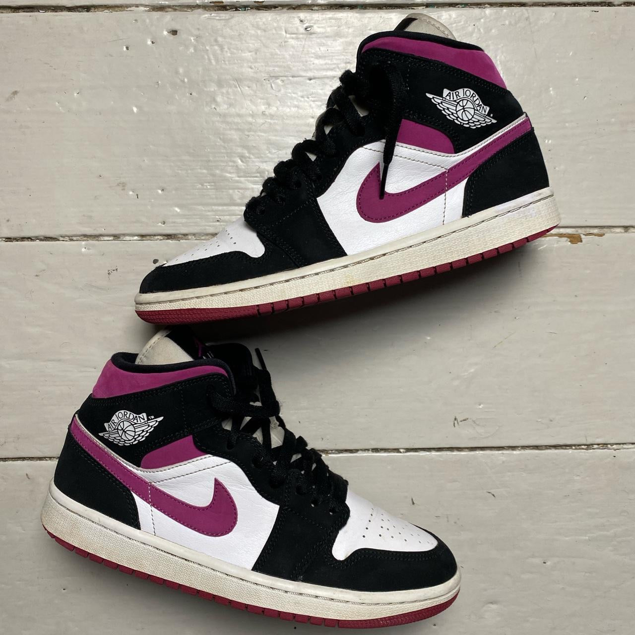 Jordan 1 Mid Magenta (UK 6.5)