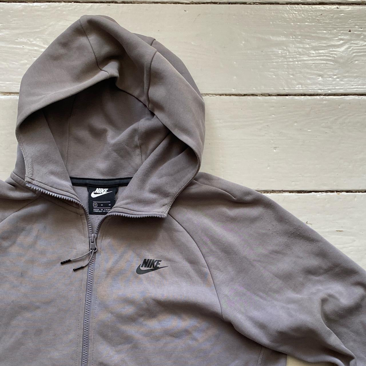 Nike Tech Fleece Grey Hoodie (Medium)