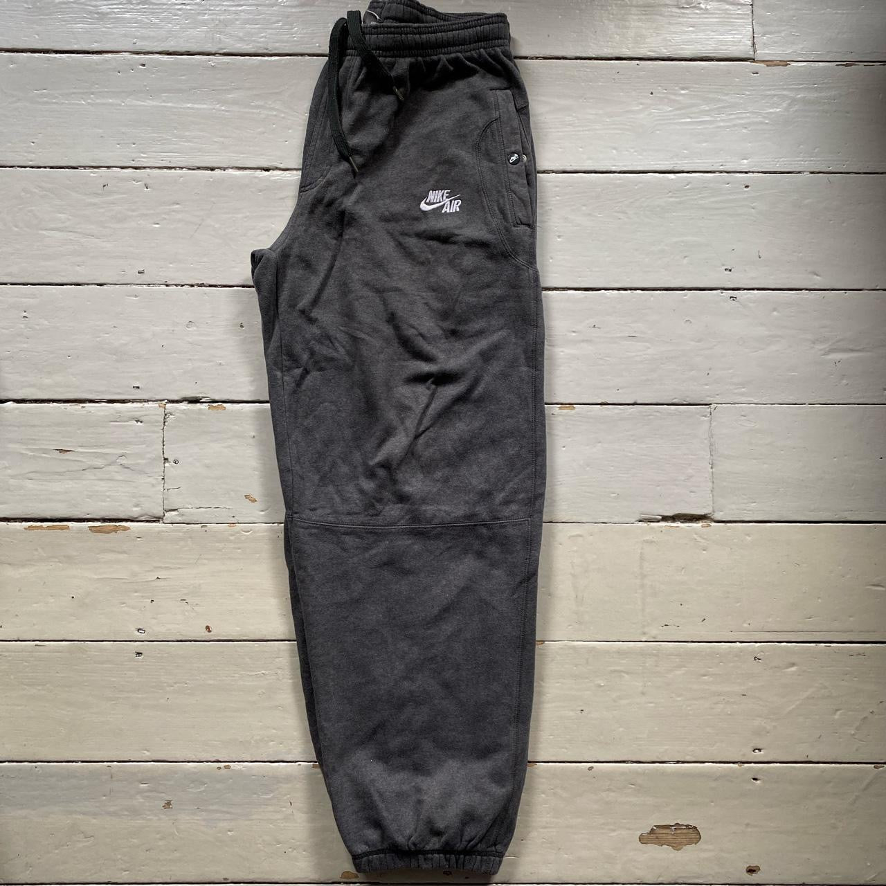 Nike Air Vintage Joggers (XXL)