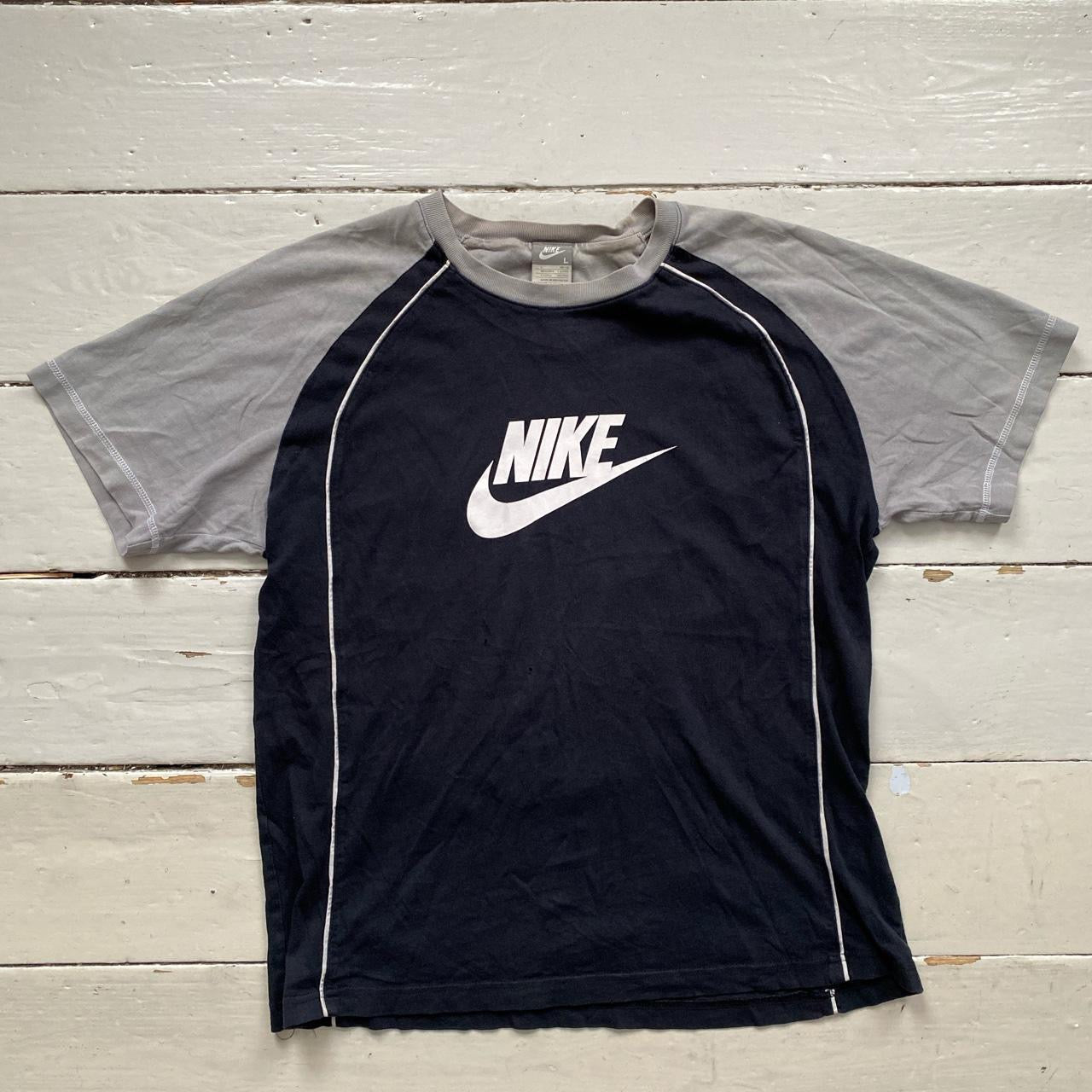 Nike Vintage T Shirt (Large)