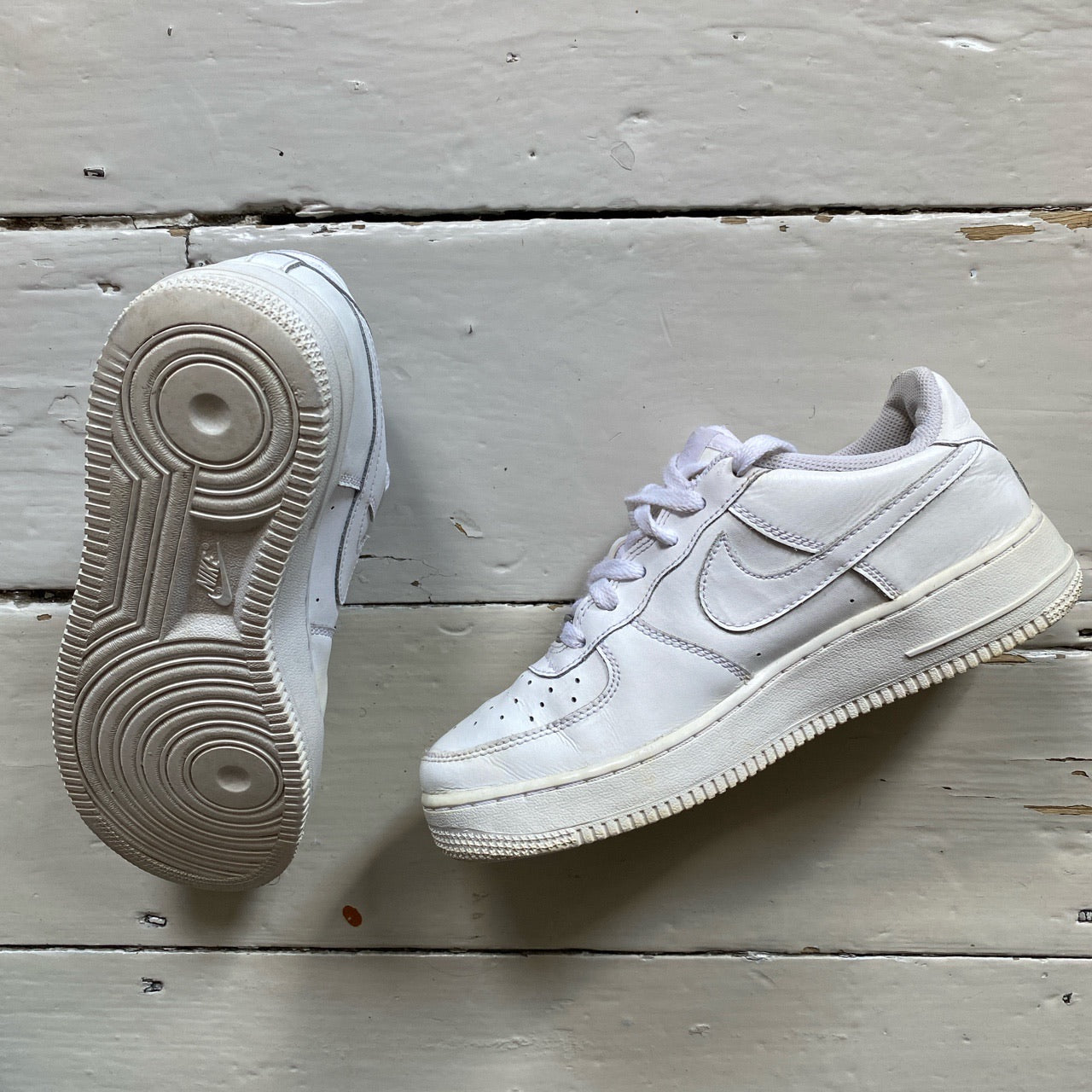 Nike Air Force 1 White (UK 5.5)