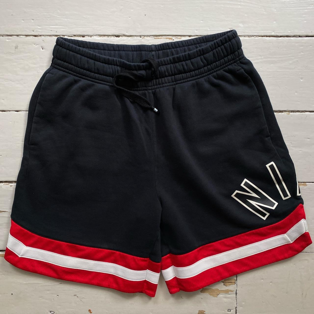 Nike Basketball Shorts (Medium)