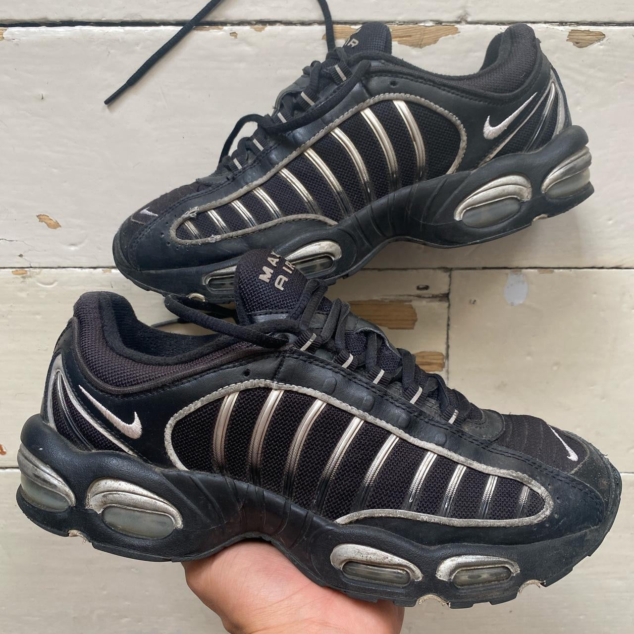 Nike Air Max Tailwind IV (UK 9)