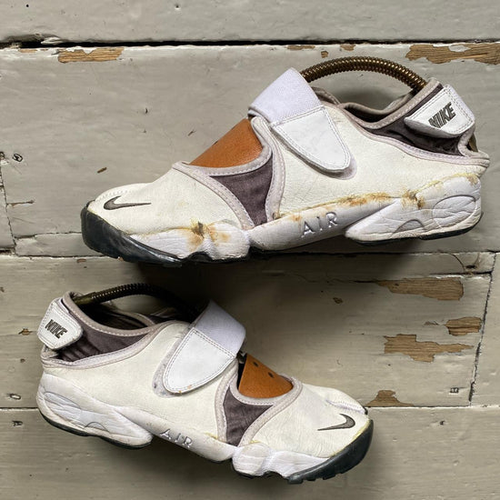 Nike Air Rift White Silver (UK 8)