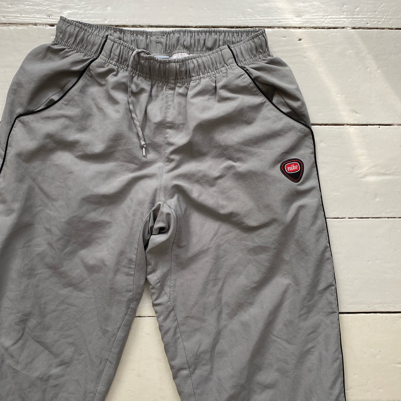 Nike Vintage Grey Shell Bottoms (Medium)