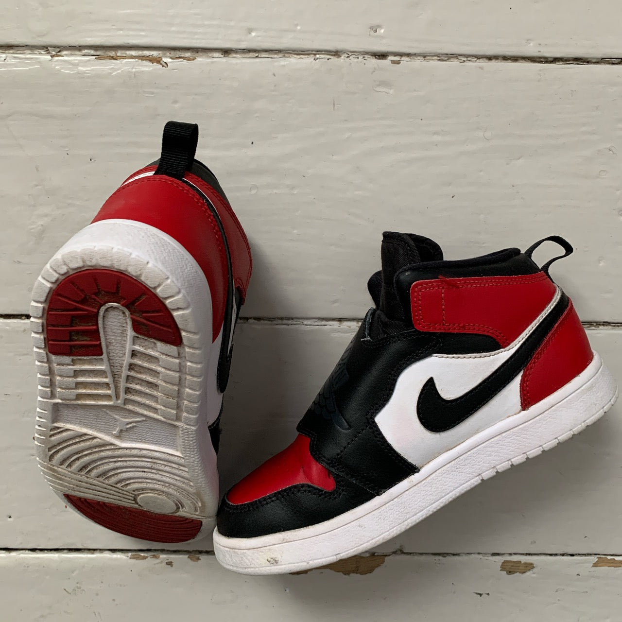 Jordan Sky 1 Bred Kids (UK 2.5)