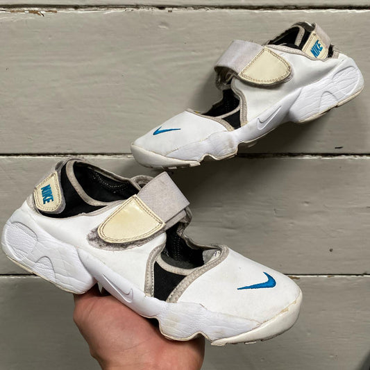 Nike Air Rift Vintage 2009 White and Blue (UK 4.5)
