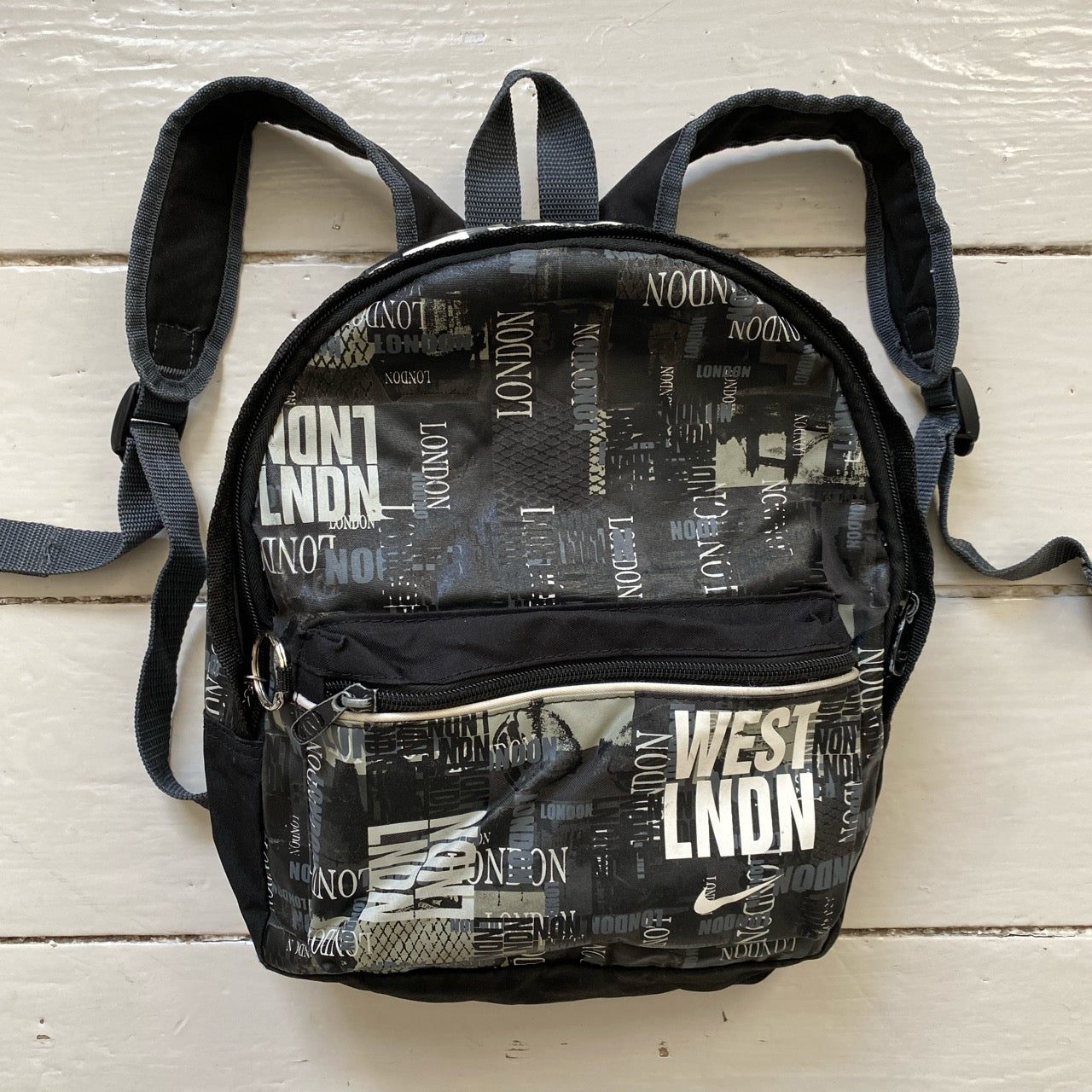 Nike Just Do It West London Bag – Wear Garson