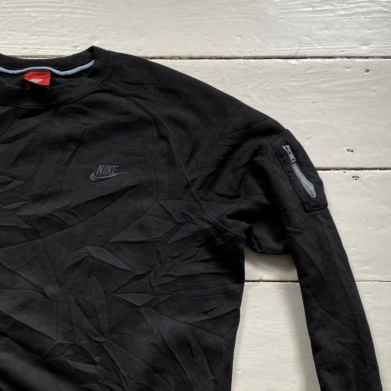 Nike Swoosh Black Jumper (Large)