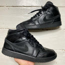 Jordan 1 Mid Black (UK 7.5)