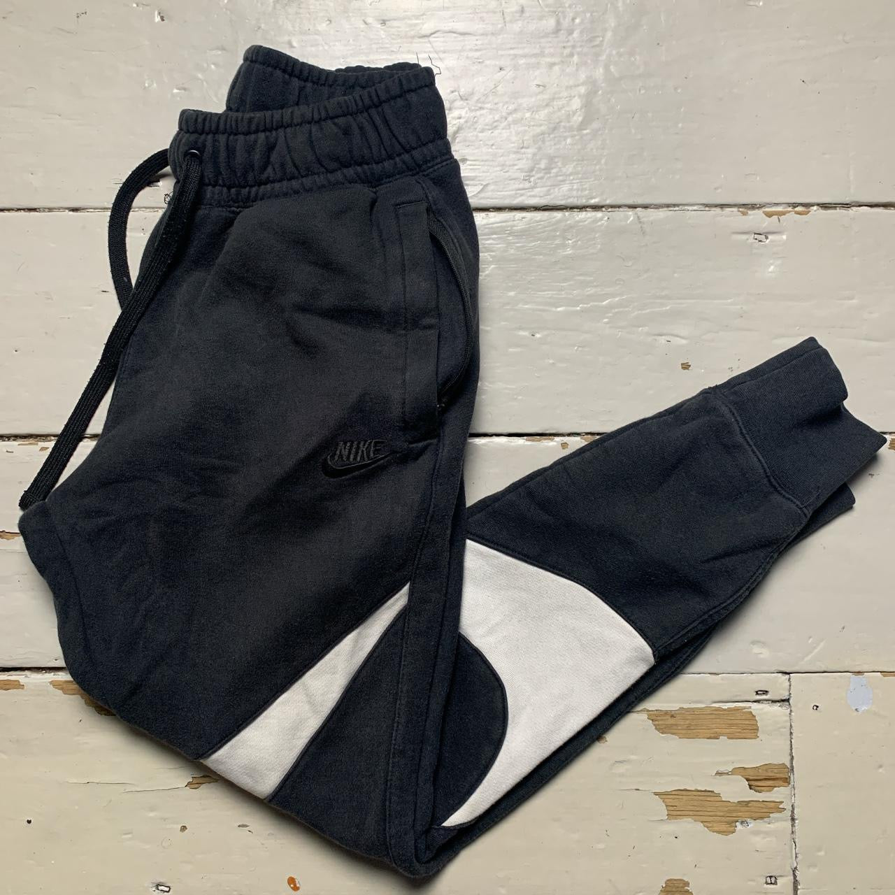 Nike Big Swoosh Black Joggers (XS)