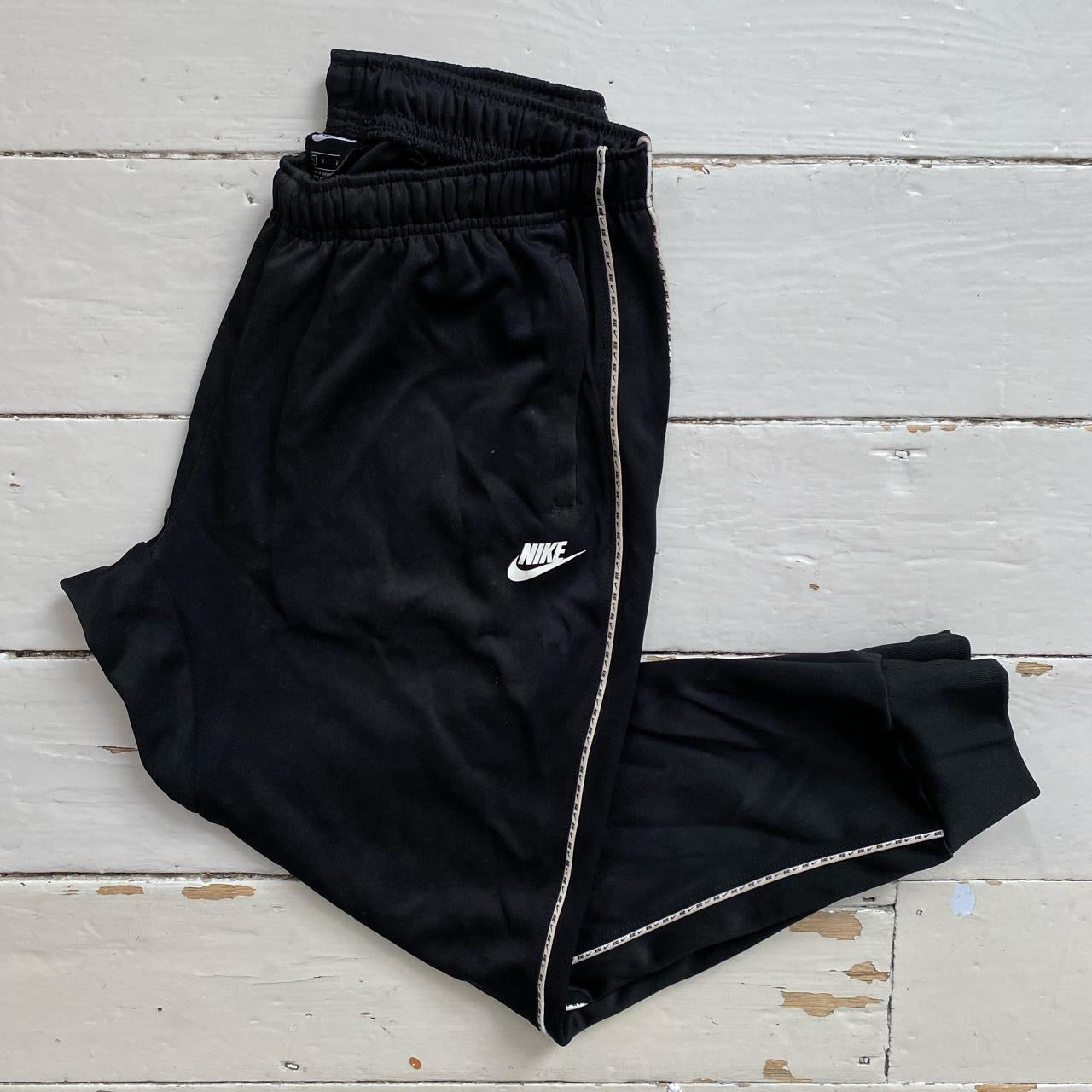 Nike Swoosh Black Joggers (Large)