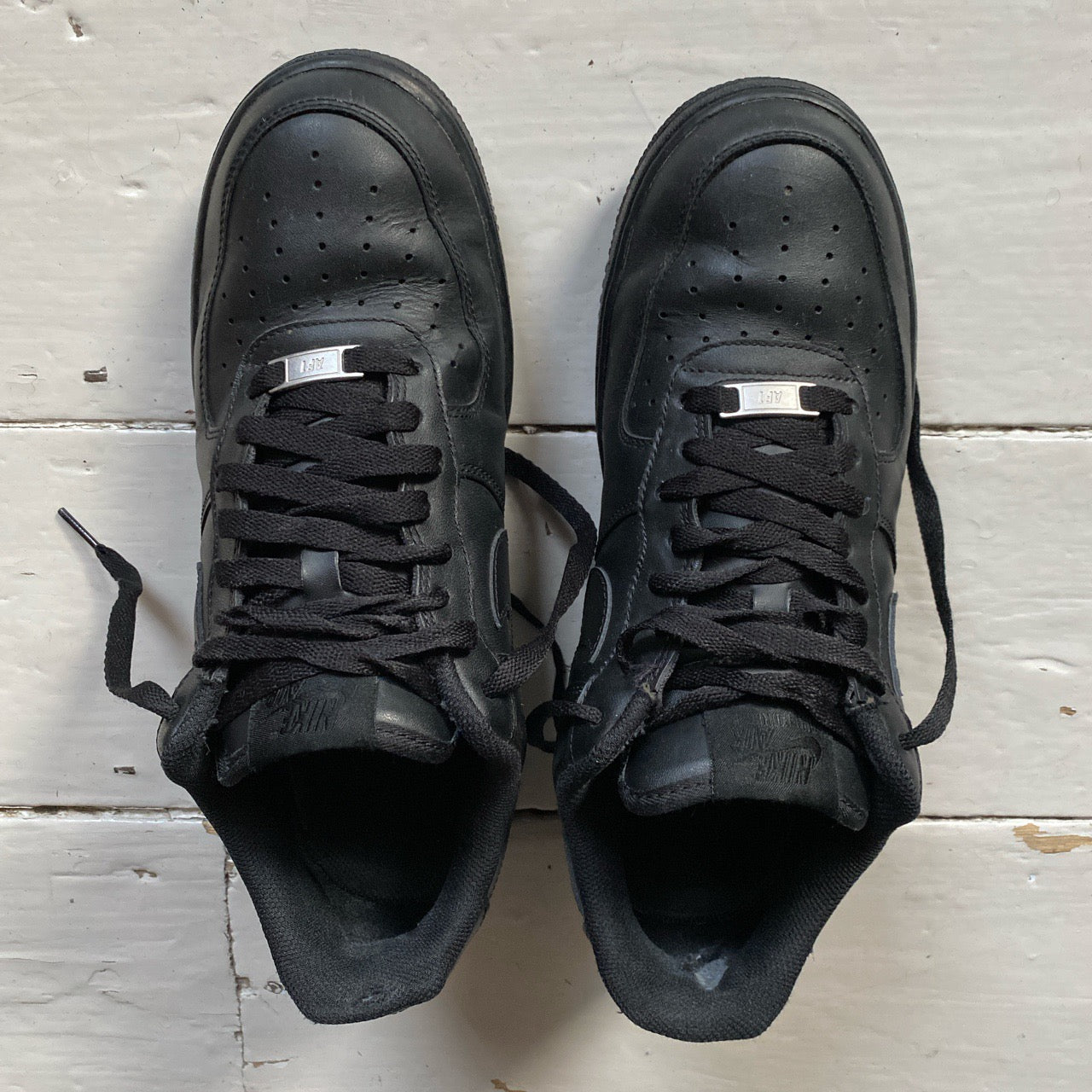 Nike Air Force 1 Black (UK 9)