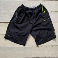 Nike Air Vintage Shorts (Large)